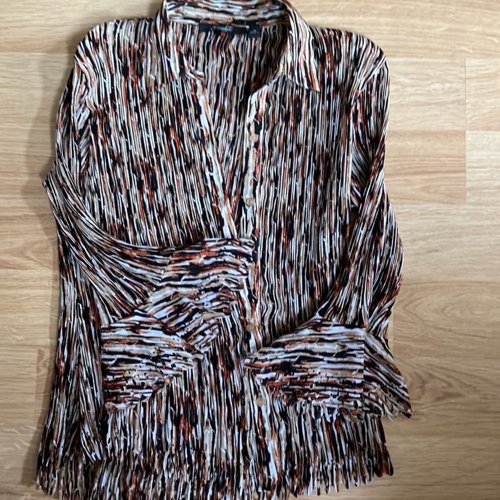 ESSENTIALS BY MILANO CREPY FUNKY TOP BELL SLEEVES FRINGED BOTTOM